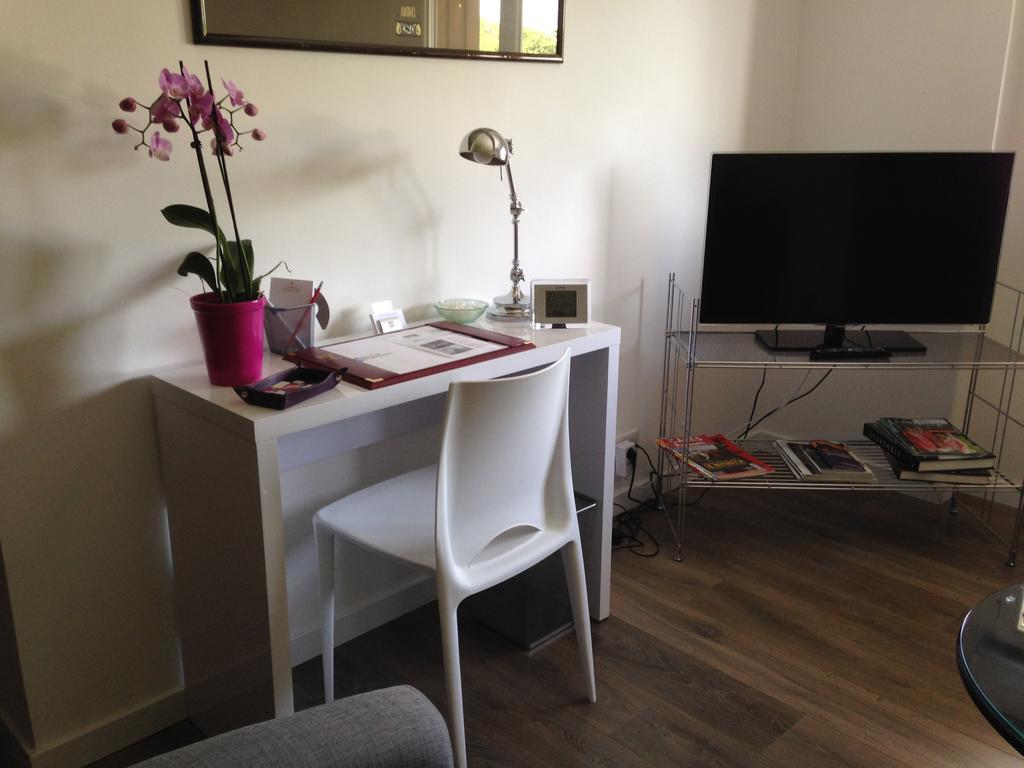 Les Chambres Lauryvan Saint-Junien Phòng bức ảnh